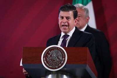 Profeco tras Wal-Mart y el doctor Simi