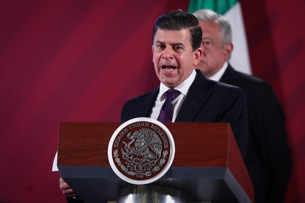 Profeco tras Wal-Mart y el doctor Simi