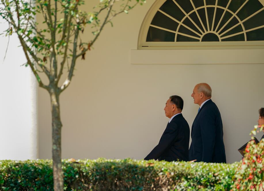 El número dos de Corea del Norte, Kim Yong-chol, llegó hoy a la Casa Blanca (Foto: AP)