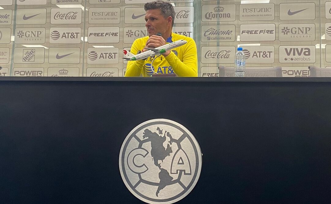 Fernando Ortíz en conferencia de prensa / Foto: Nicolás Schiller Solti - EL UNIVERSAL