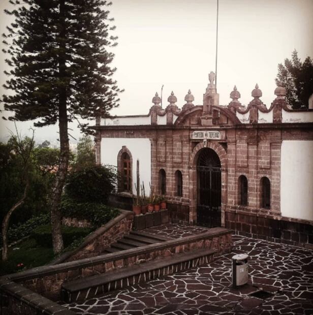 Miniguía por tres cementerios históricos de la ciudad que debes conocer