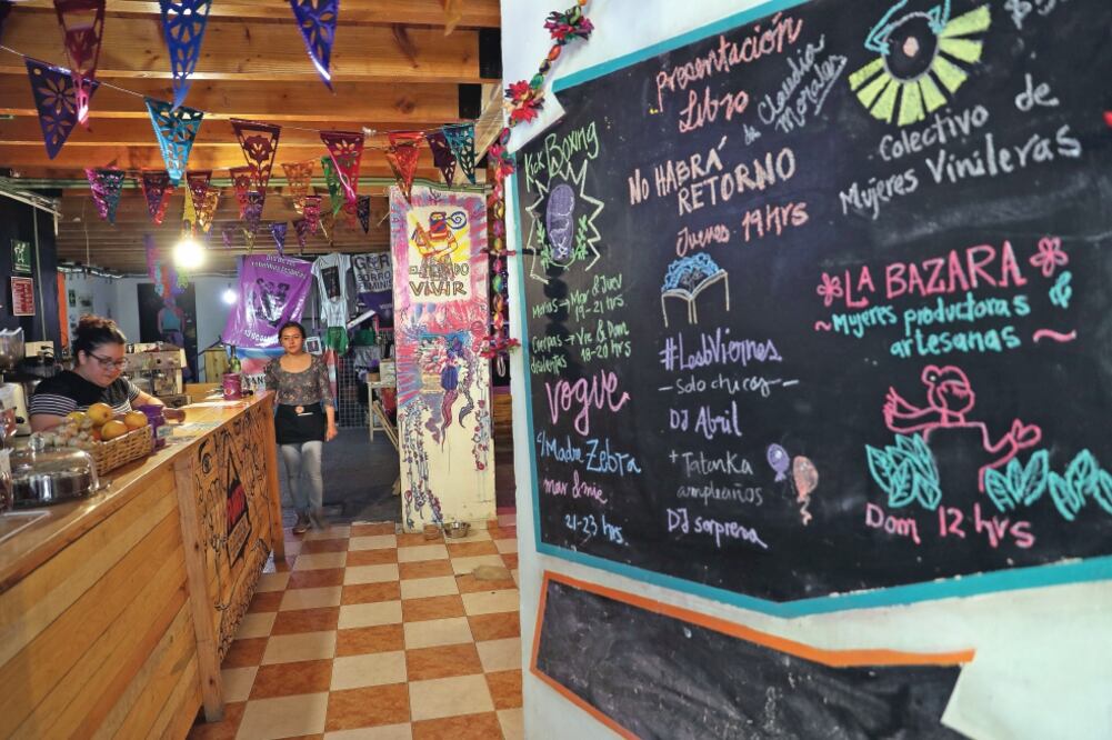 La Gozadera es un centro cultural abierto hace tres años en Plaza de San Juan; tiene un perfil artístico y feminista. Foto: JUAN CARLOS REYES. EL UNIVERSAL