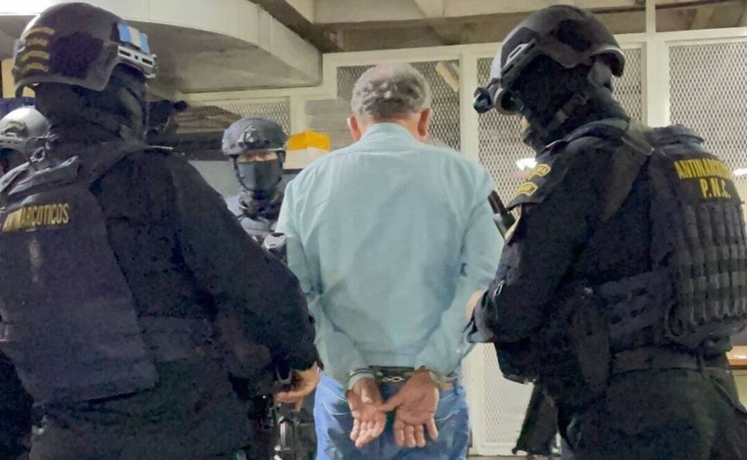 El mexicano, de 70 años, fue interceptado en la zona 10 porque tiene orden de aprehensión con fines de Extradición a EU, dijo la policía. Foto: PNC de Guatemala