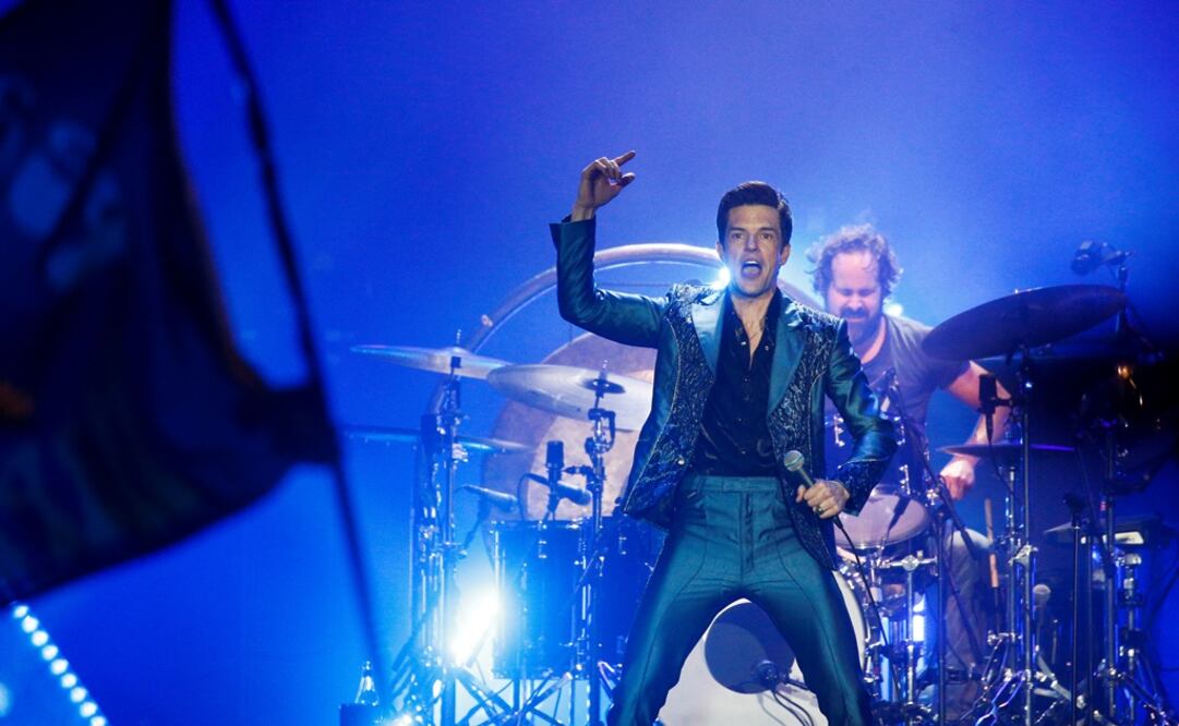 Brandon Flowers durante una presentación de la banda en el Festival de Glastonbury en junio de 2019. Foto: REUTERS/Henry Nicholls, archivo