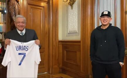 AMLO recibe a Julio Urías, campeón de Serie Mundial
