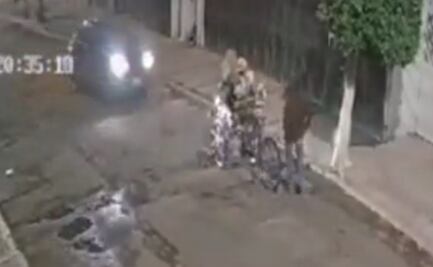 Video. Automovilista atropella a pepenador en calles de Puebla 