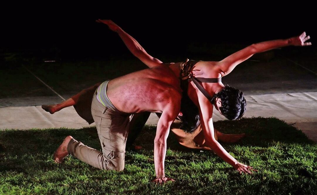 En la puesta en escena actúan Andrea Cosette y Raúl Josephe Meléndez, y participan artistas como Ángela Leyva y Vania Fortuna. Foto: Cortesía Silvestre