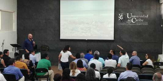 Exponen preocupaciones sobre proyecto del Tren Maya