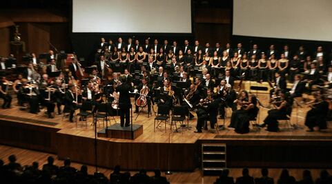Brahms, Mozart y un estreno internacional: Orquesta Eduardo Mata se presenta hoy en la Sala Nezahualcóyotl