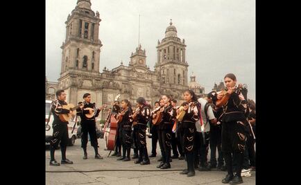 Participación de mujeres en estudiantinas, reflejo de equidad de género