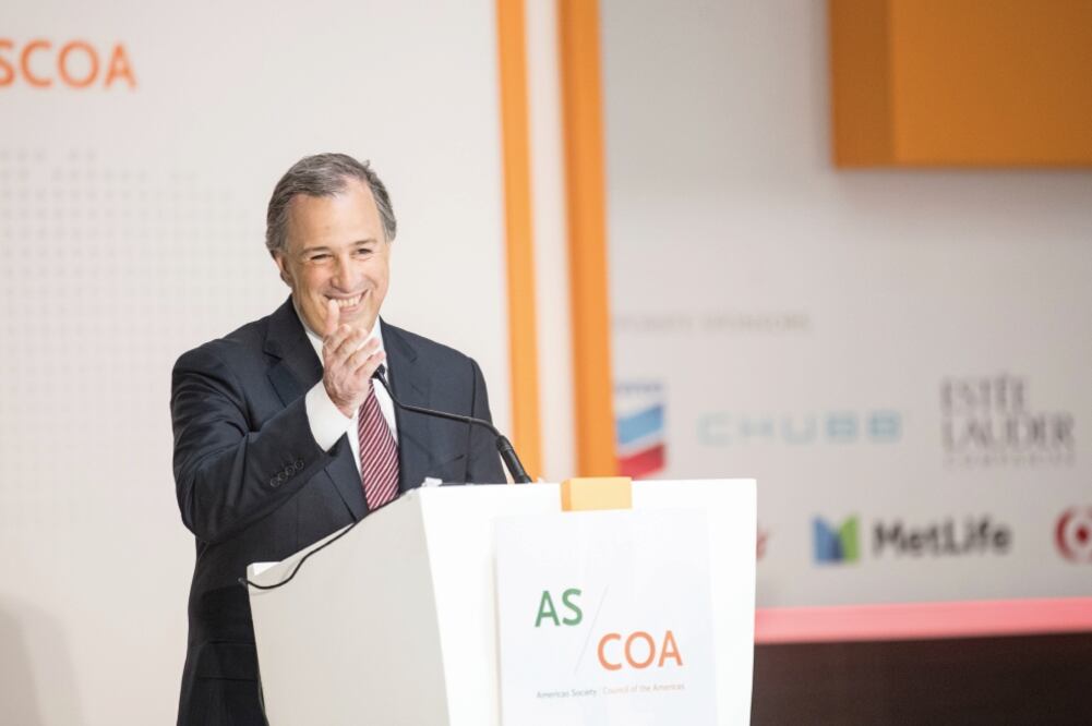 Optimismo. El secretario de Hacienda y Crédito Público, José Antonio Meade, se dijo contento de que el FMI ratificara la Línea de Crédito Flexible, la cual se revisa anualmente a pesar de que no ha sido necesaria su utilización. (GERMAN ESPINOSA)