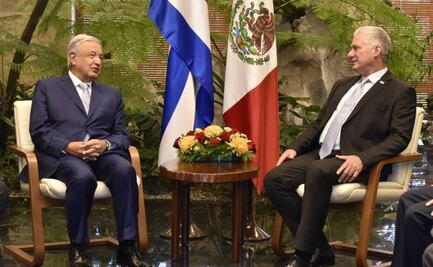 AMLO es recibido con honores por el presidente de Cuba, Miguel Díaz-Canel