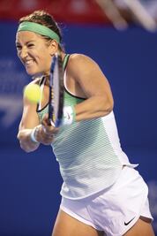 Ferrer y Azarenka se sobreponen