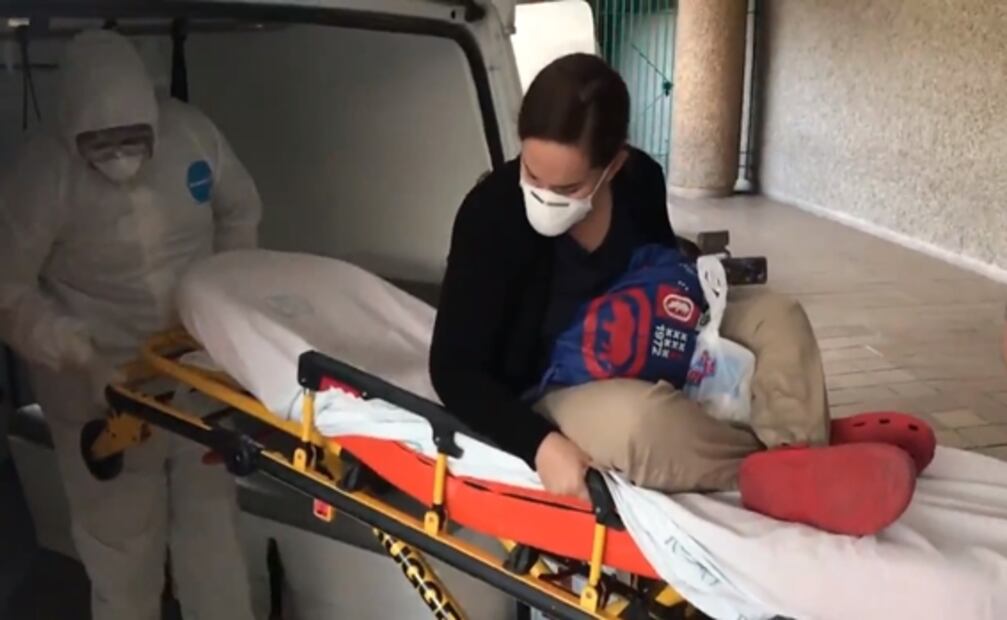 Entre aplausos, dan de alta a paciente que superó el Covid-19 en Aguascalientes