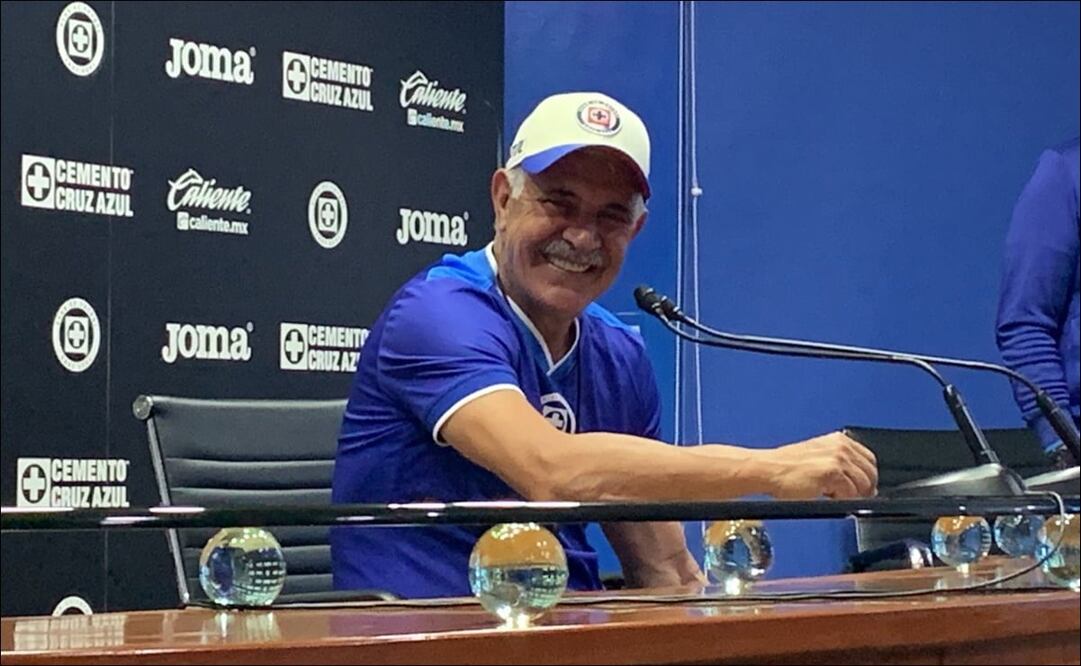 TUCA FERRETTI EN CONFERENCIA DE PRENSA DE CRUZ AZUL - FOTO: EDGAR ENRÍQUEZ / EL UNIVERSAL