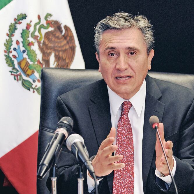 La CNDH, que preside Luis Raúl González Pérez, acreditó violaciones a los derechos fundamentales del joven afectado en una persecución. (ARCHIVO EL UNIVERSAL)