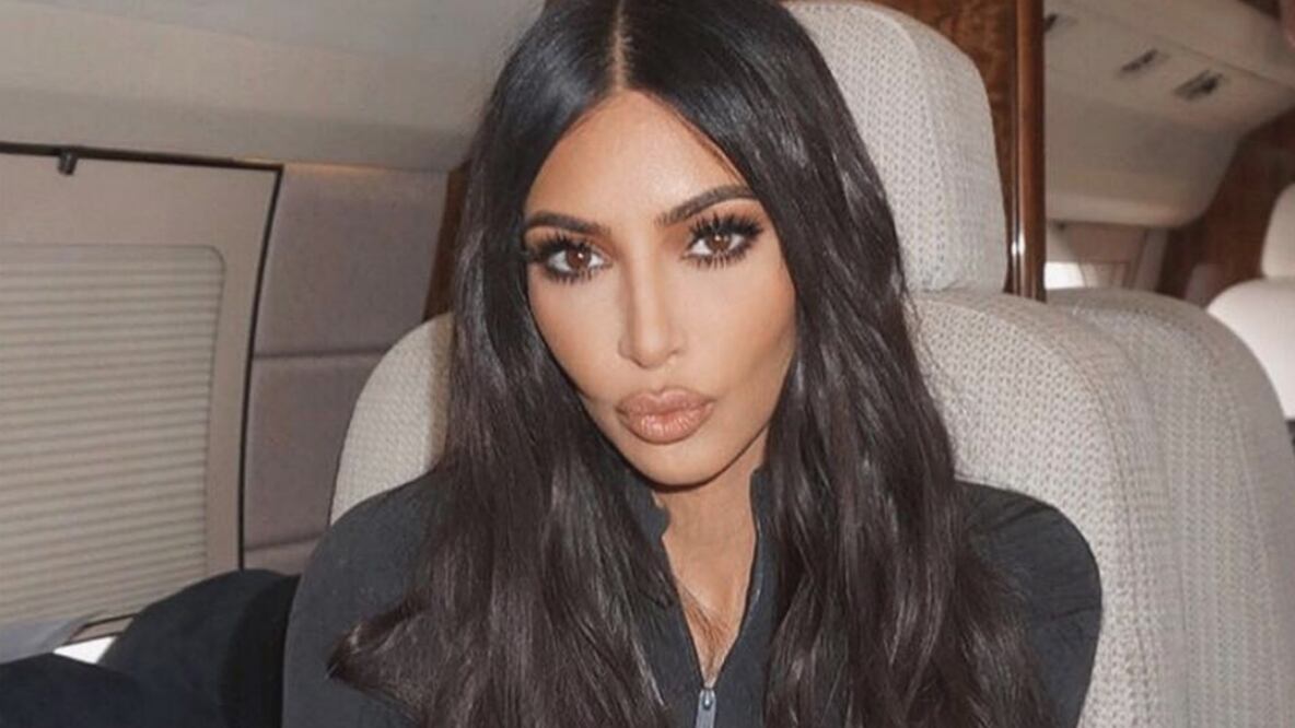 Algunas celebridades se ponen nerviosas y otras se aburren muy rápido durante un vuelo. (Foto: Instagram @kimkardashian)