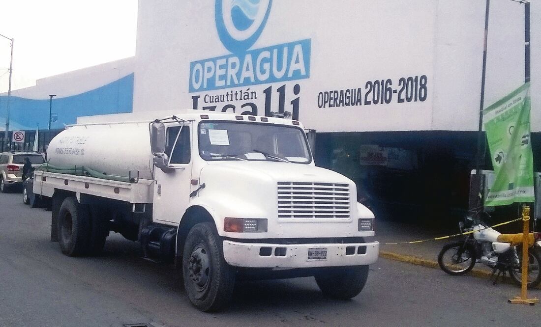 Autoridades preven que a partir de hoy deje de salir líquido de las tuberías por los trabajos de mantenimiento del Cutzamala. Foto: JUAN M. BARRERA. EL UNIVERSAL