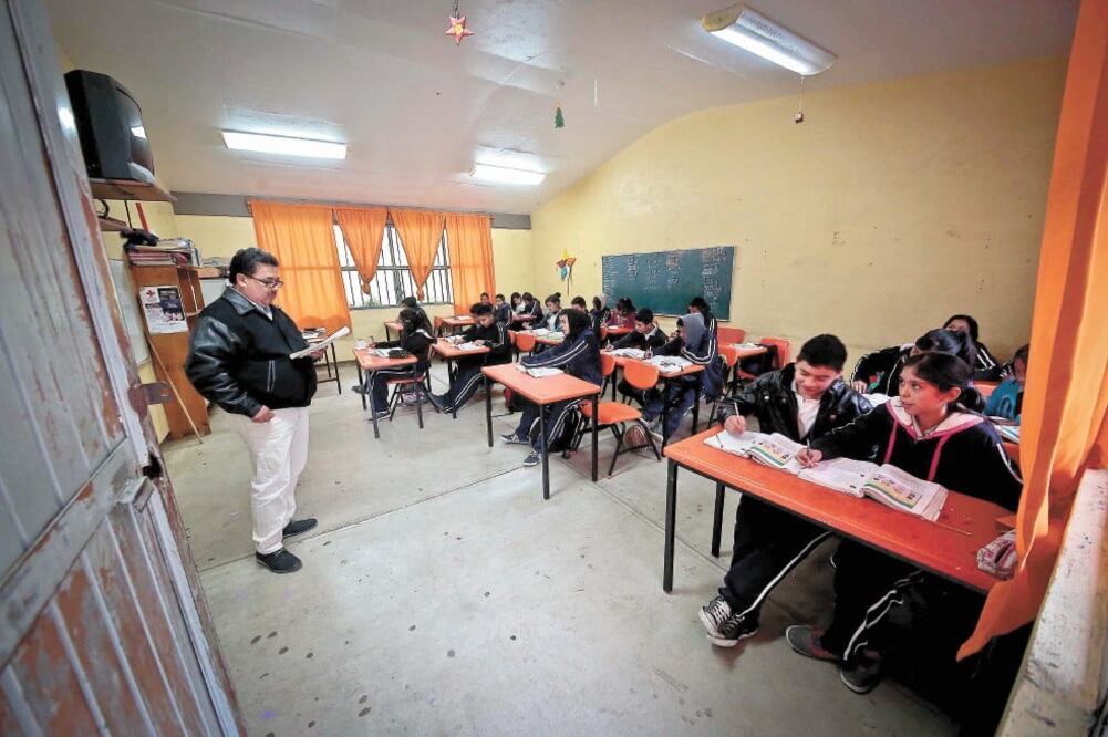 Los estudiantes de preescolar, primero y segundo grados de primaria, así como primero de secundaria aprenderán según el nuevo modelo educativo y libros de texto de 2017 de la reforma del expresidente Enrique Peña Nieto. Fotos: ARCHIVO. EL UNIVERSAL