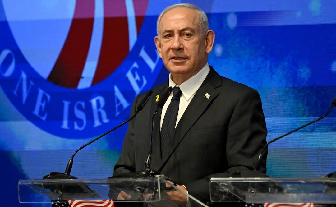 El primer ministro israelí, Benjamín Netanyahu, se dirige a la inauguración de una delegación bipartidista de legisladores estadounidenses en Israel, en el Ministerio de Asuntos Exteriores en Jerusalén, el 15 de septiembre de 2025. La delegación incluye a 250 legisladores de los 50 estados de EU, cinco funcionarios electos de cada estado. Foto: EFE