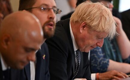 Crisis en el gobierno de Boris Johnson: renuncian ministros clave como protesta