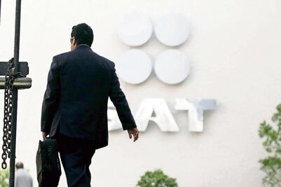 El SAT ajusta las reglas para la repatriación de capitales