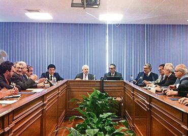 Sigue división en IP por salario mínimo