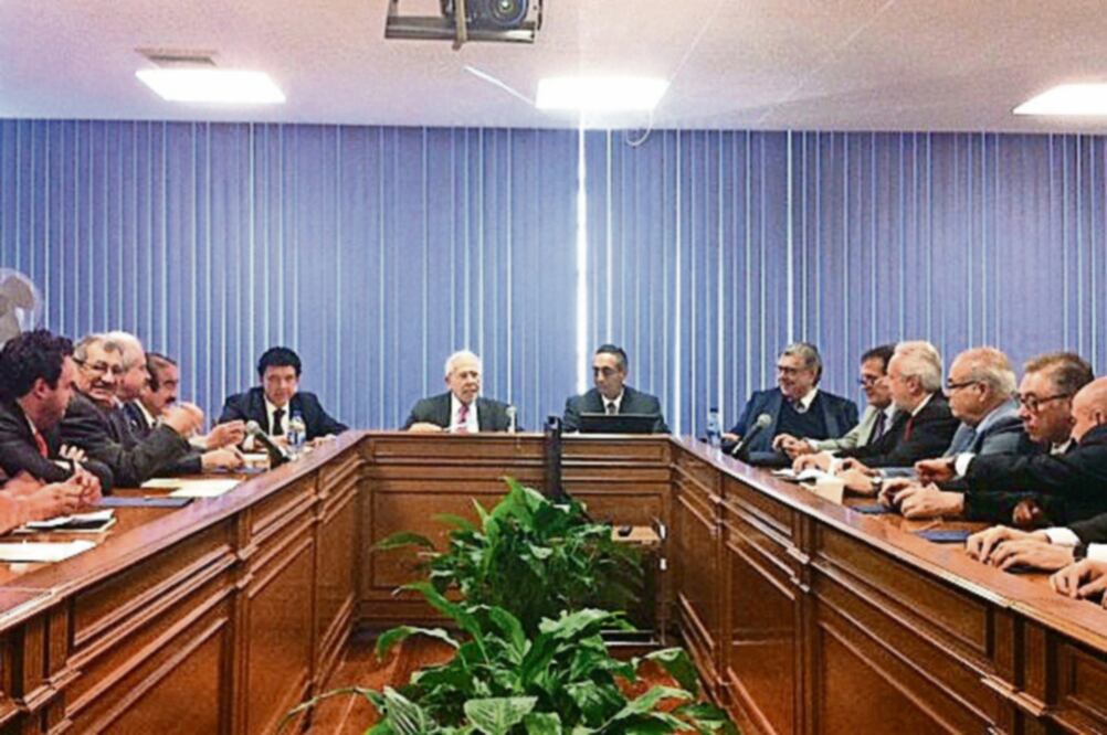 Los sectores obrero, patronal y el gobierno federal van a discutir sus propuestas sobre el salario mínimo ante la Conasami, que este jueves inicia sesión permanente (CORTESÍA CONASAMI)