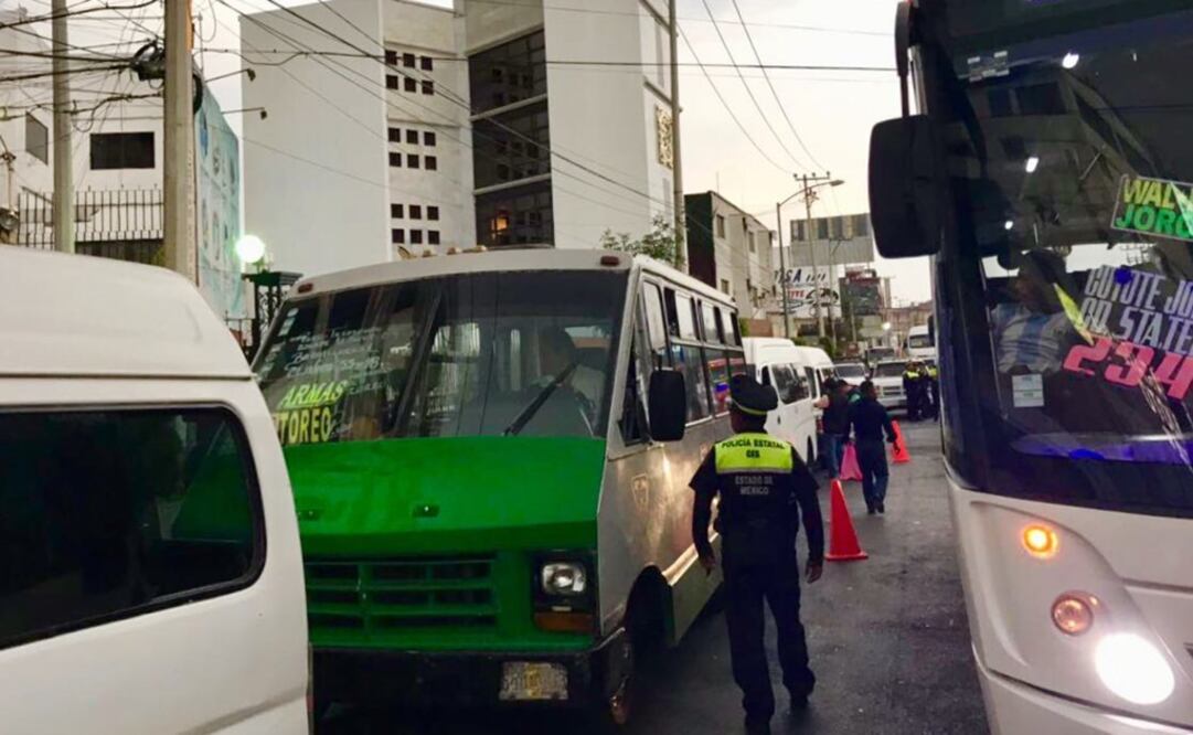 Durante el operativo fueron detenidas 102 unidades que operaban de forma irregular. (Foto: Especial)