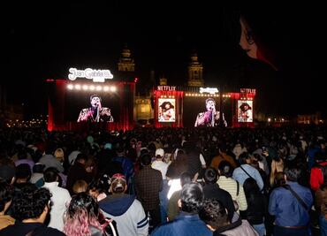 Fiesta en el Zócalo: más de 170 mil celebran a Juan Gabriel con baile y mariachi