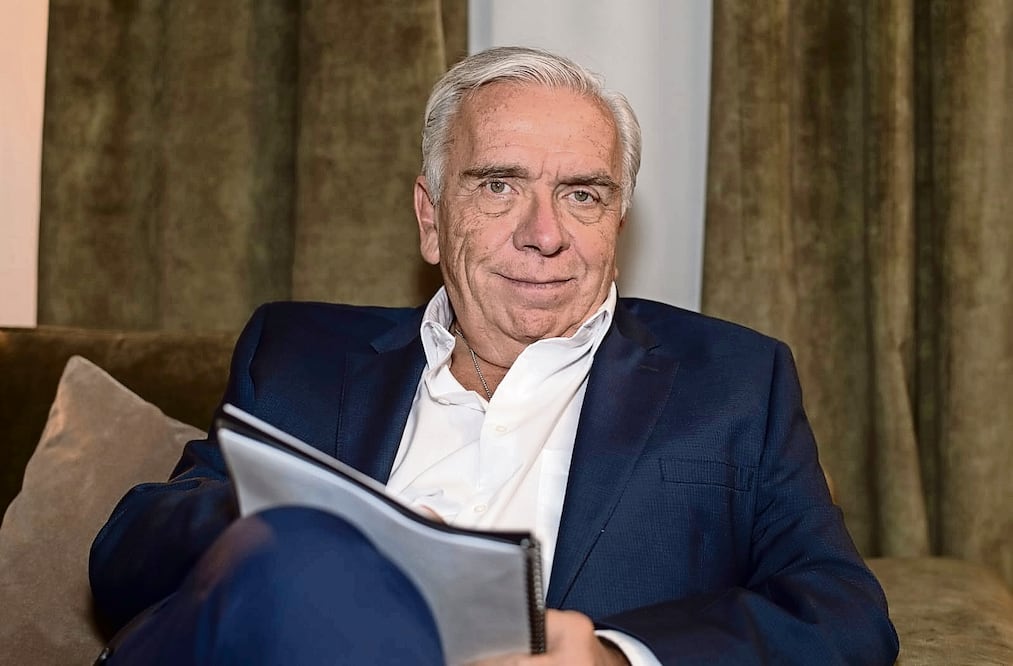 En la telenovela Mi amor sin tiempo, José Elías Moreno es Gonzalo, un personaje que es maltratado y desvalorizado por su mujer. Foto: de TELEVISA-UNIVISION