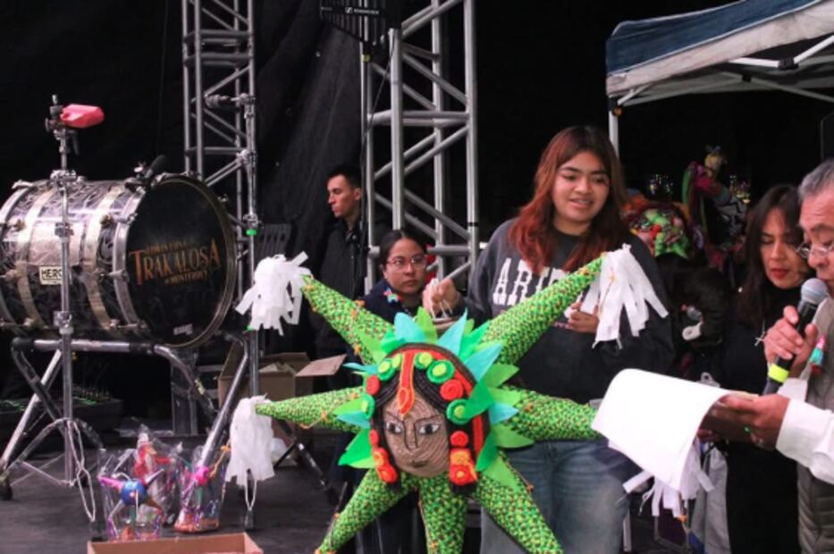 El concurso de piñatas reúne piezas únicas y hechas a mano por artesanos mexiquenses. Foto: Facebook Feria Internacional de la Piñata Acolman 2025