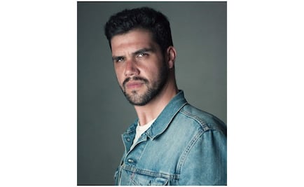 Ray Contreras toma la discriminación con humor