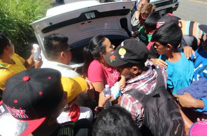 Traje ayuda para mis paisanos, dice Gloria, hondureña