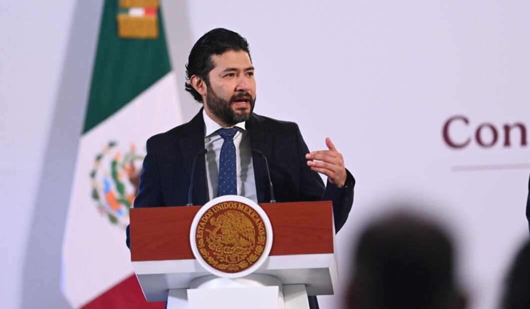 El secretario del Trabajo y Previsión Social, Marath Bolaños López, anunció que el programa Jóvenes Construyendo el Futuro tendrá una nueva apertura en el 2025 con una inversión de 25 mil millones de pesos. Foto: especial
