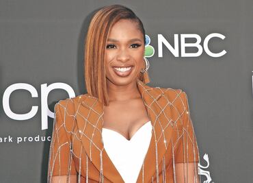 Hudson canta en video como Aretha