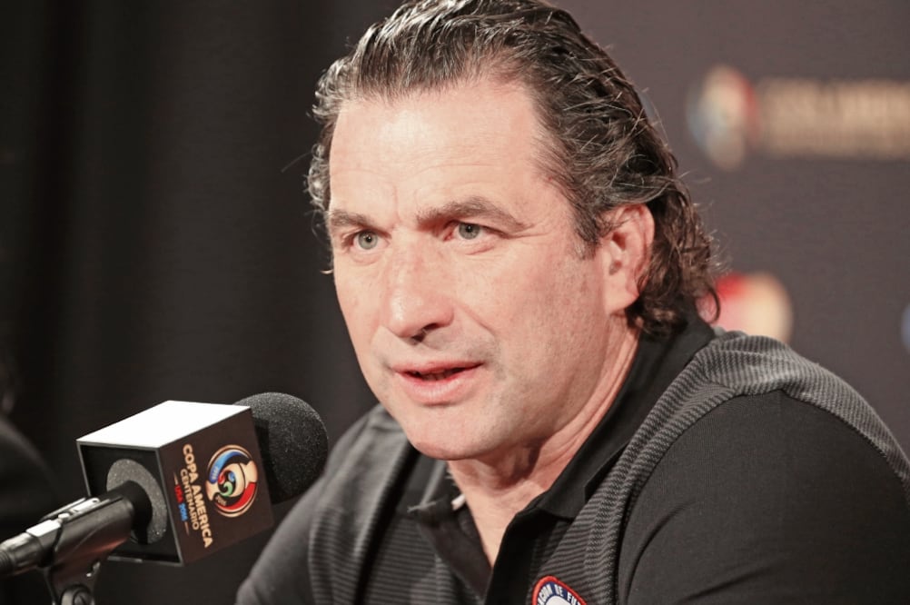 Juan Antonio dirigió poco más de un año en la Liga MX (LUIS TEJIDO. EFE)