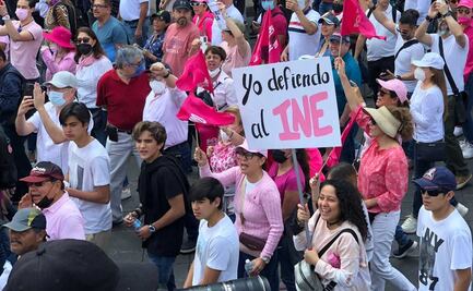 La juventud ya despertó, sacaremos a AMLO en 2024, dicen jóvenes en marcha a favor del INE