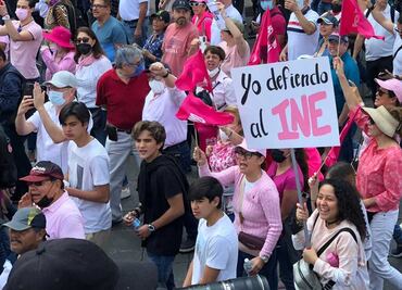 La juventud ya despertó, sacaremos a AMLO en 2024, dicen jóvenes en marcha a favor del INE