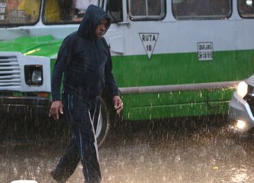 Llueve en 8 delegaciones de la capital