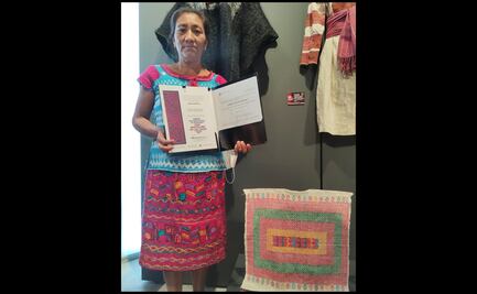 Premian a artesana que rescata tejidos milenarios en Chiapas