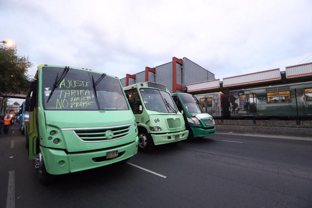 Transportistas marchan desde cuatro puntos hacia el Zócalo