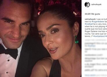 Salma Hayek, junto a Roger Federer en la gala del Met