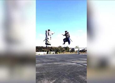 Samuráis “vuelan” por el cielo de Japón