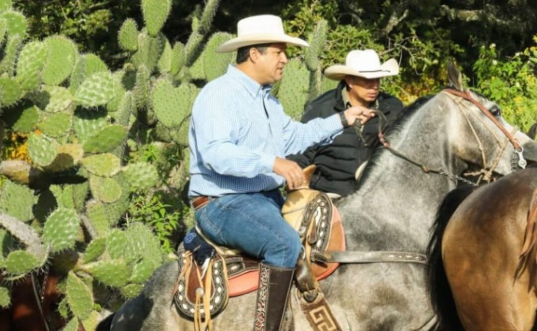 El gobernador de Guanajuato, Diego Sinhue se rompió dos costillas al caer de su caballo. Foto: Archivo
