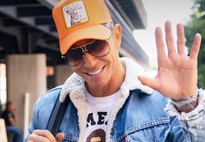 Erik Rubín, captado con una joven; afirma que se están conociendo: "no tiene por qué haber títulos"