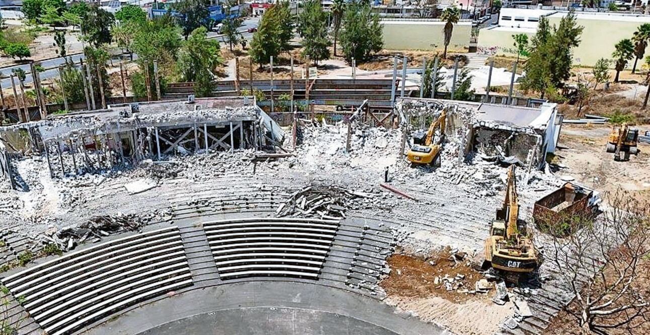 En Tepic, Nayarit, hay 14 espacios culturales para una población que supera el millón 200 mil habitantes; la demolición afectaría las Escuelas Superiores de Danza y de Música. Foto: Efraín Arcadia Oconnor