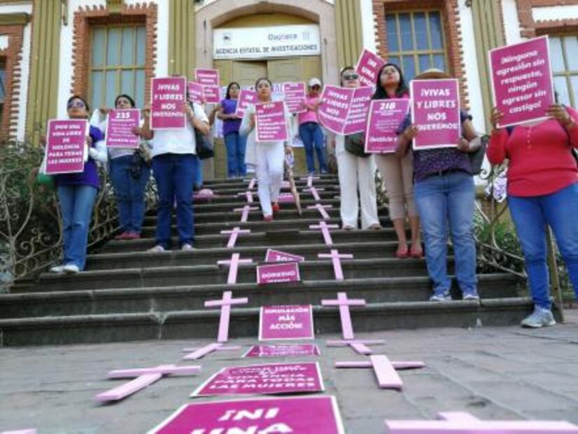 Exigen alto a la violencia contra las  mujeres en 11 entidades