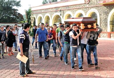 Regresa el luto a Ayotzinapa