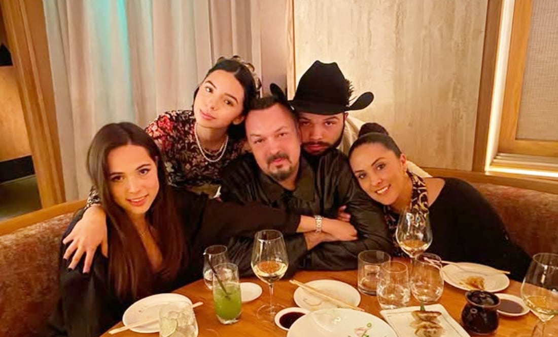 Aneliz, Ángela, Pepe, Leonardo Aguilar y Aneliz Álvarez Aguilar.
Foto: Instagram